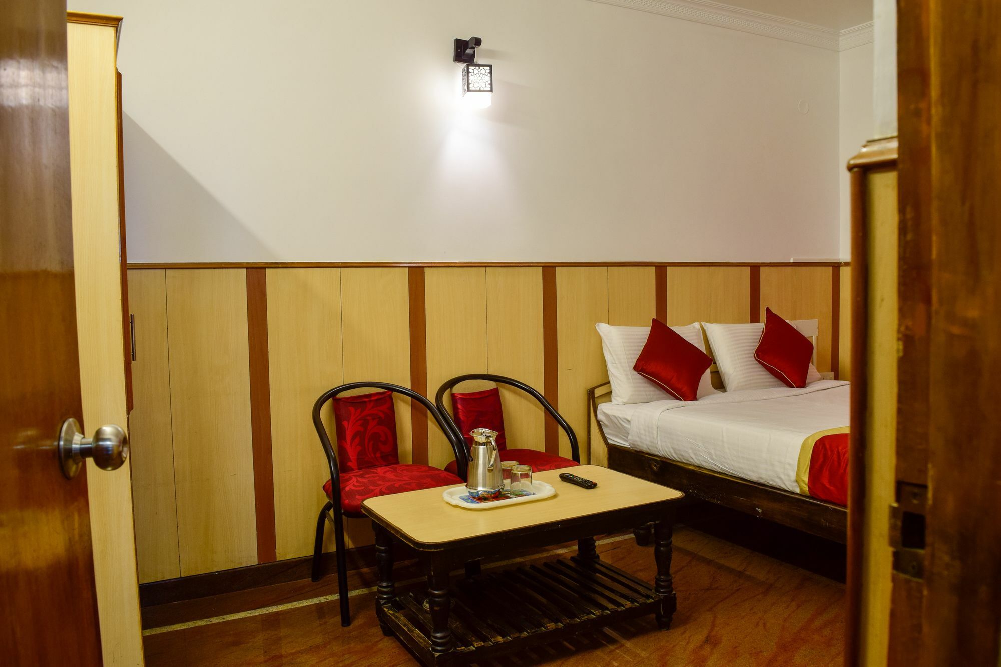 Fabhotel Shivaals Residency - Rajajinagar Bangalore Exteriör bild
